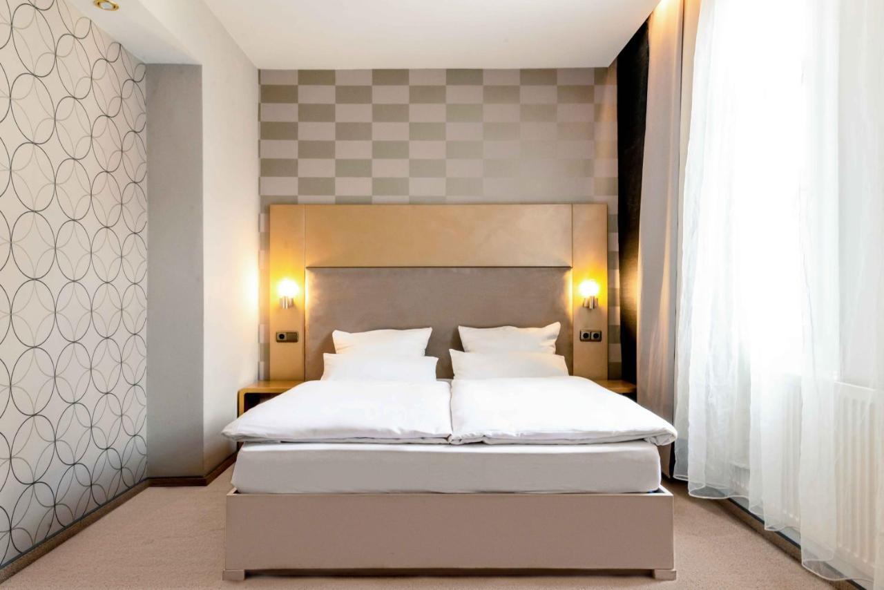 Hotel Engel Hilders エクステリア 写真