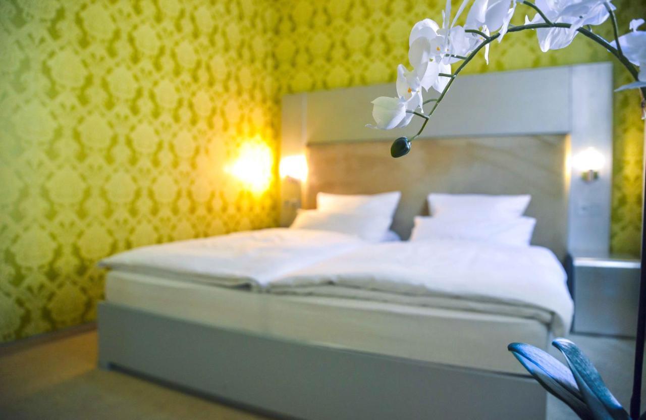 Hotel Engel Hilders エクステリア 写真