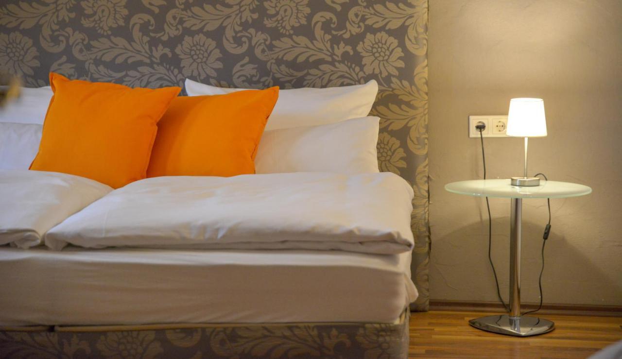Hotel Engel Hilders エクステリア 写真