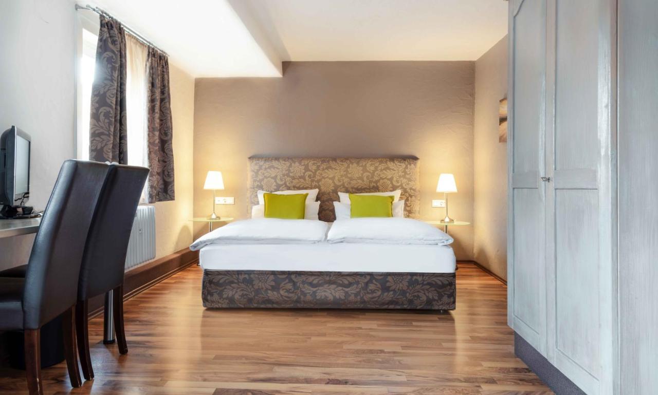 Hotel Engel Hilders エクステリア 写真